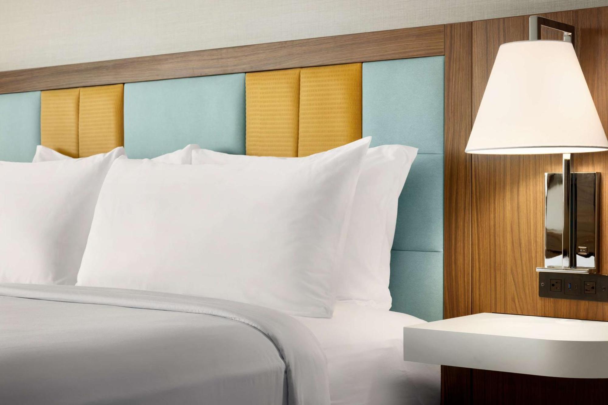 Hampton Inn & Suites Maui North Shore Kahului Extérieur photo